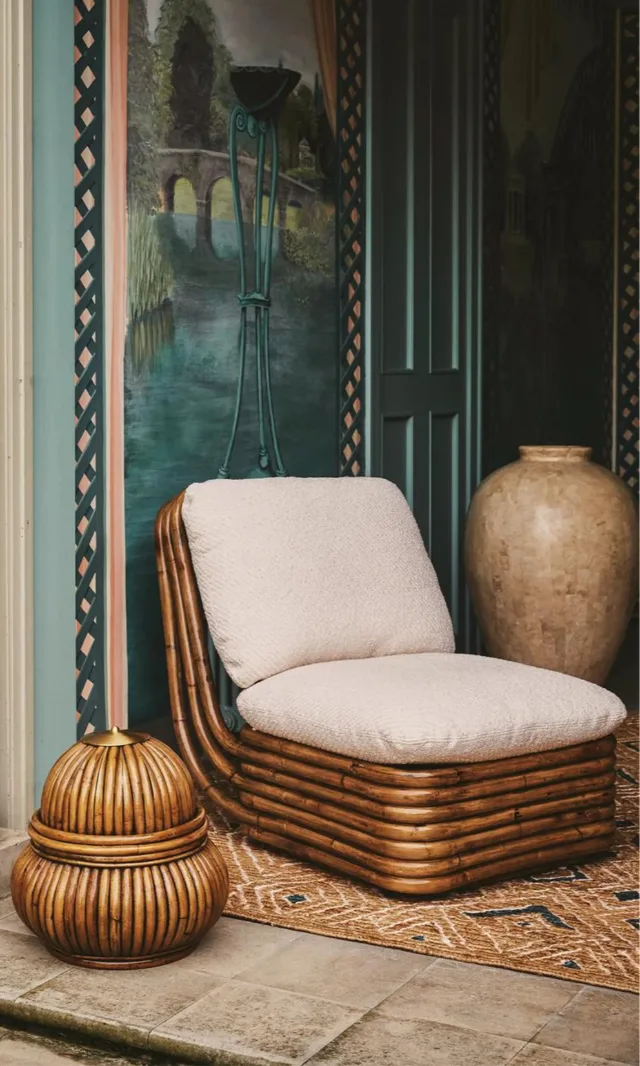 Pièce de mobilier de la sélection du studio